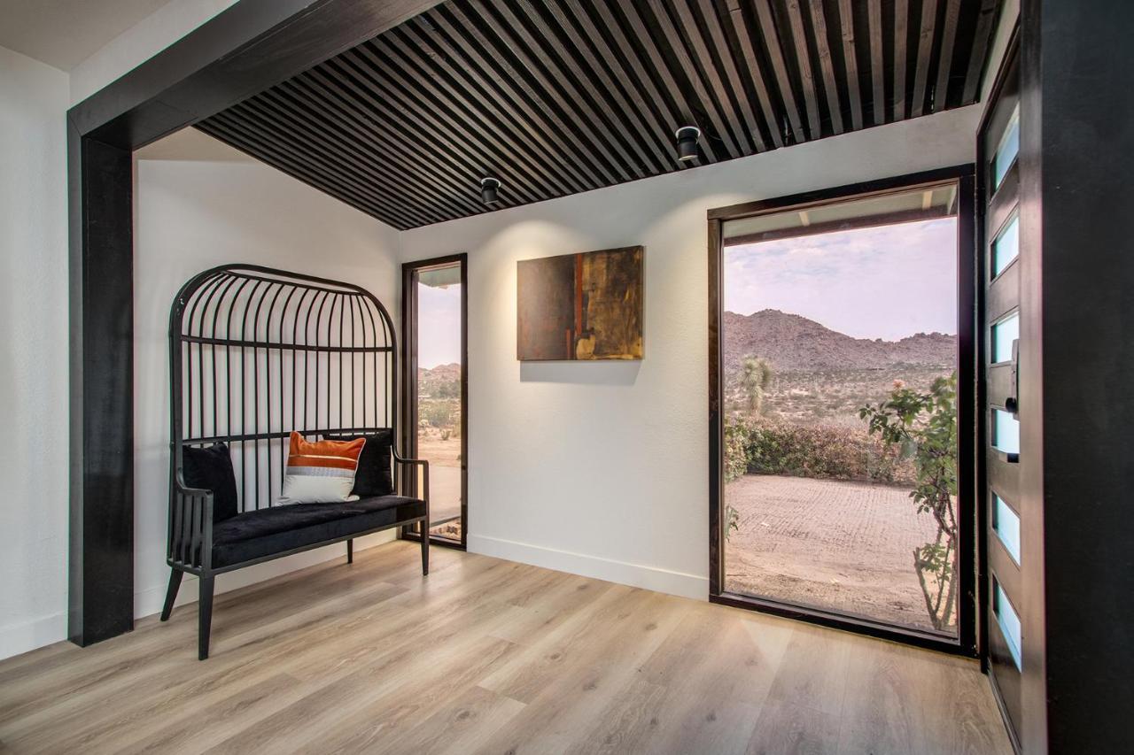 @ Marbella Lane - The Wine Mine Desert Escape Holiday home *