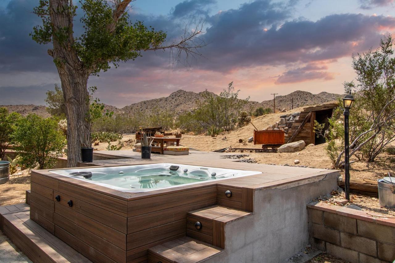 @ Marbella Lane - The Wine Mine Desert Escape Holiday home *