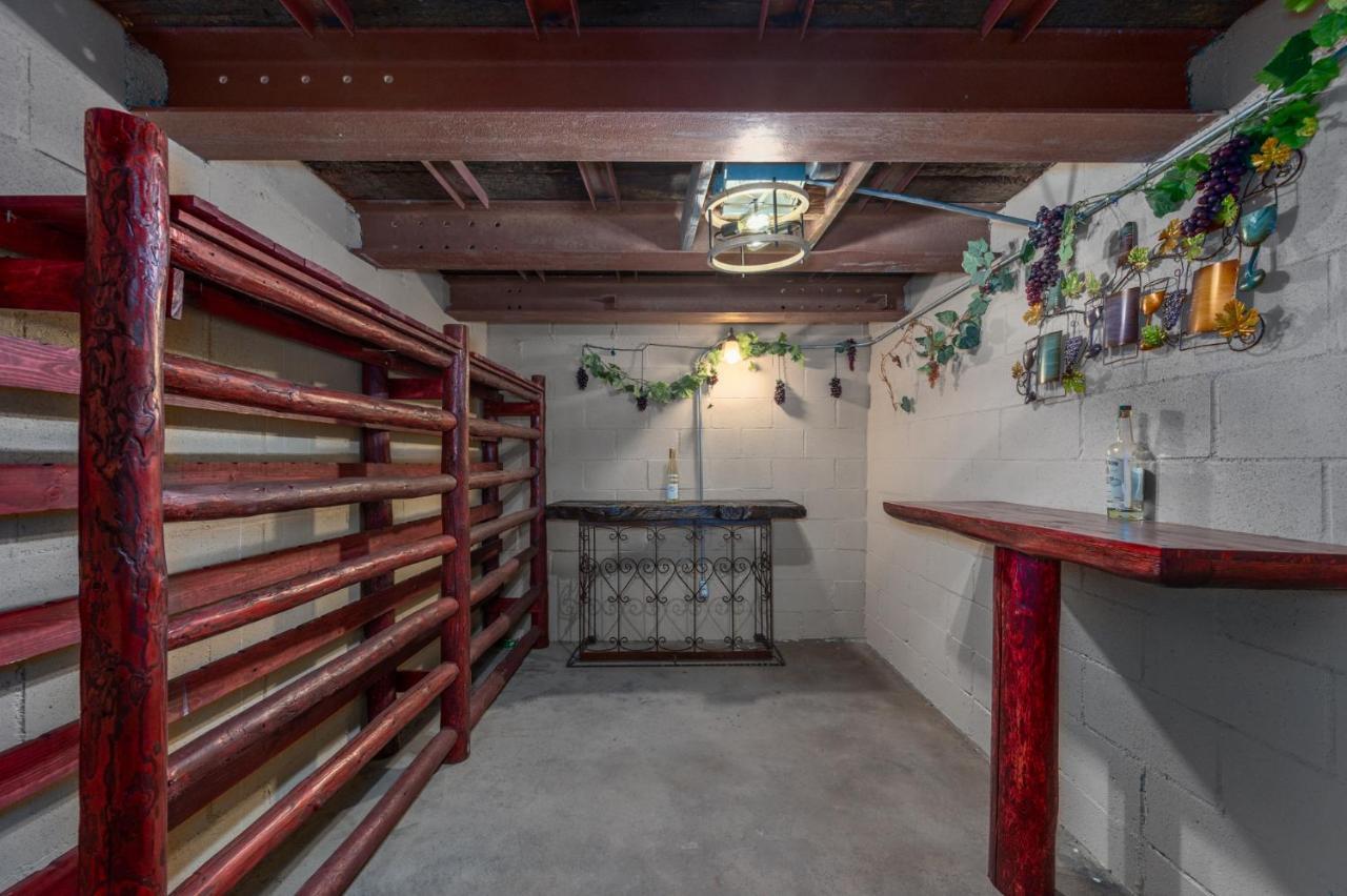 @ Marbella Lane - The Wine Mine Desert Escape Holiday home Joshua Tree