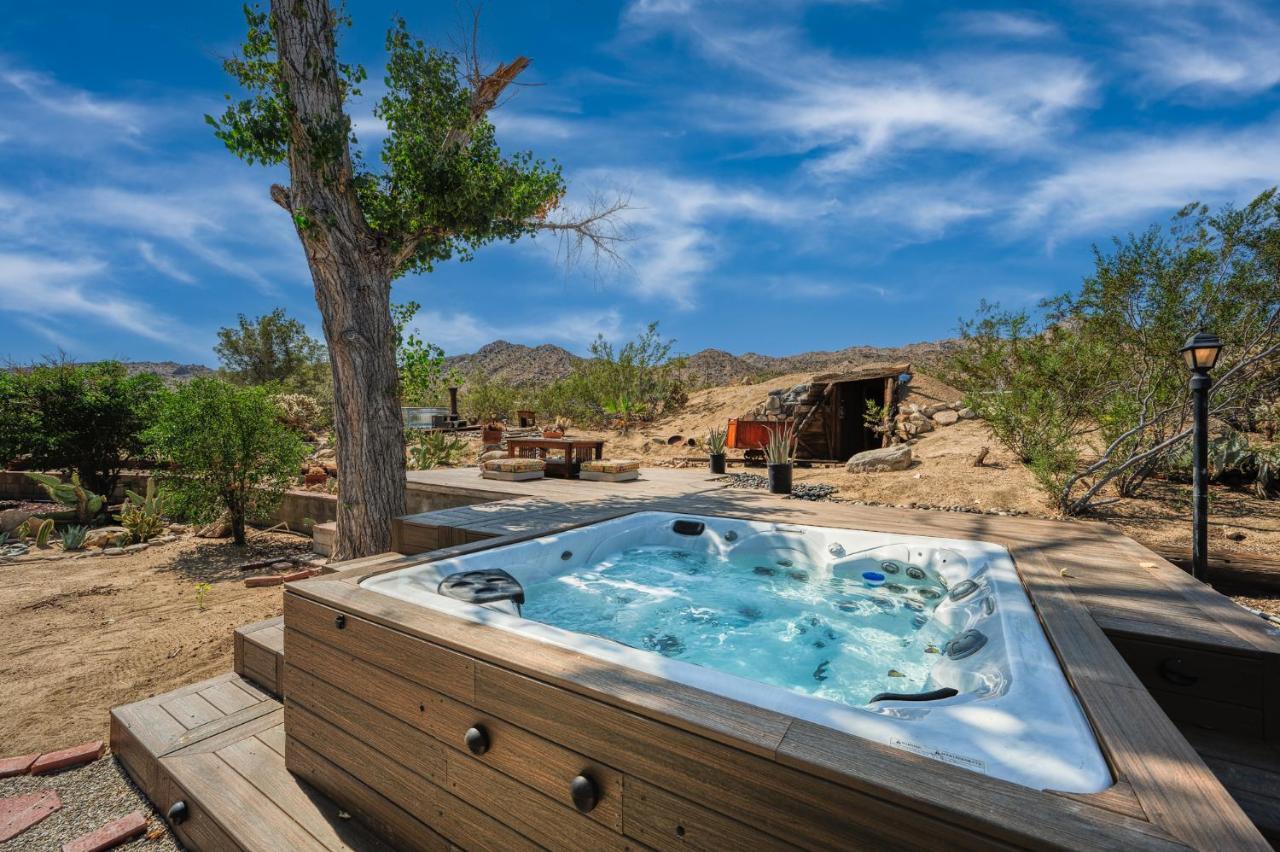 @ Marbella Lane - The Wine Mine Desert Escape Holiday home *