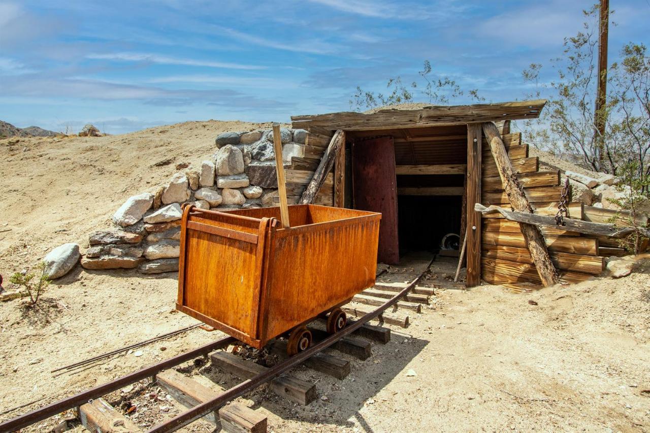 @ Marbella Lane - The Wine Mine Desert Escape Holiday home Joshua Tree