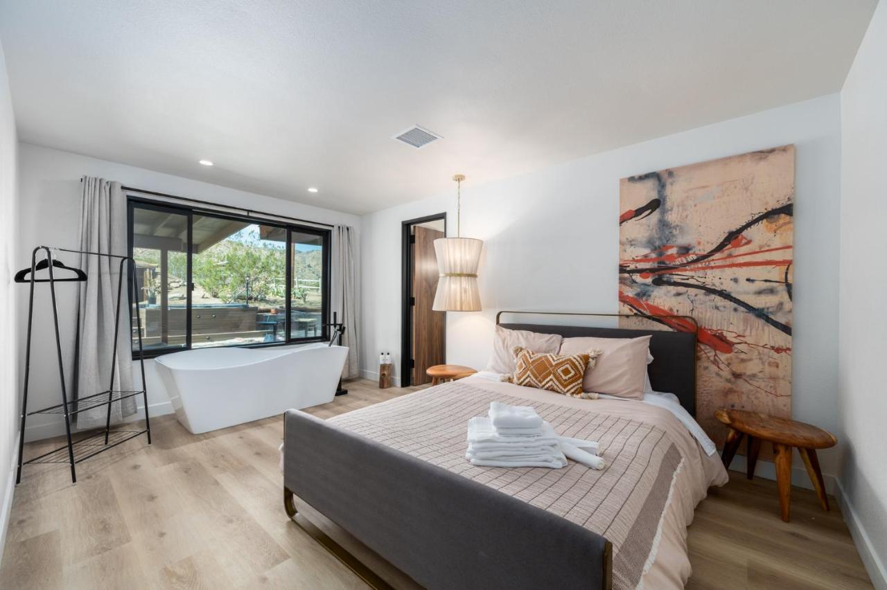 @ Marbella Lane - The Wine Mine Desert Escape Holiday home